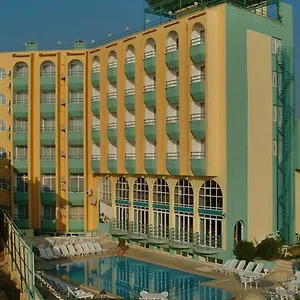 Albora فندق كوشاداسيه